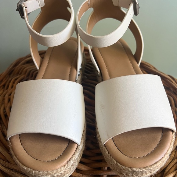 Soda Girls Wedge Open Toe Sandals Size 1 Espedrilles - Picture 3 of 6